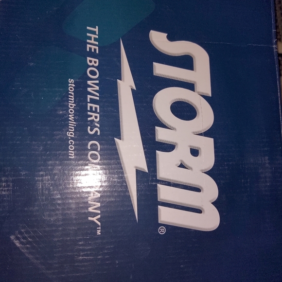 Women's Bowling Shoes Premium Leather 8&1/2 wide!! - Picture 3 of 7